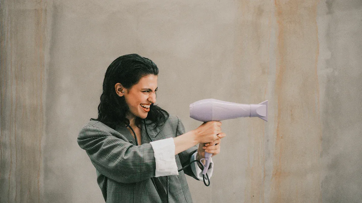 The Cordless User Experience: Freedom and Practicality